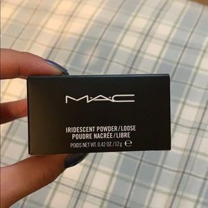 MAC Cosmetics Iridescent loose powder